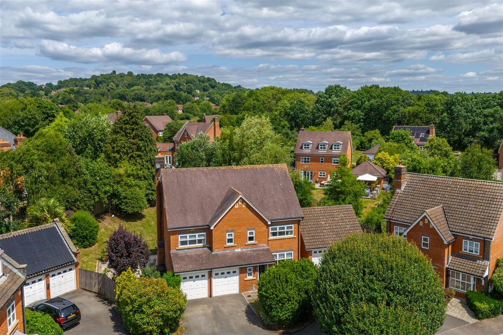Property photo 1 of 37