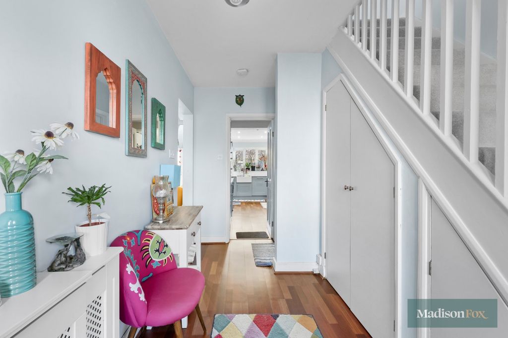 Property photo 2 of 26 Picture No. 09