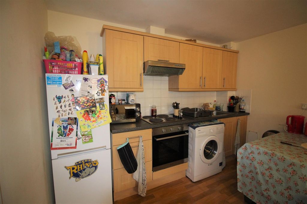Property photo 3 of 5