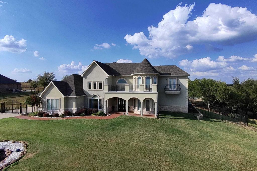 Property photo 1 of 31