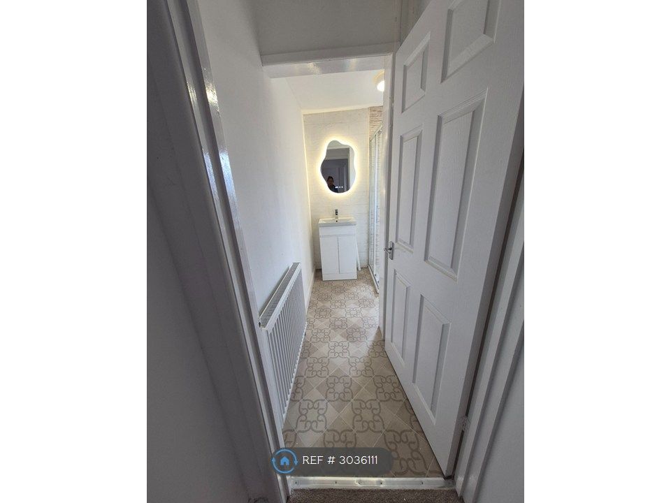 Property photo 1 of 35