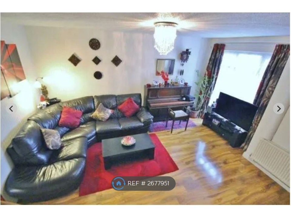 Property photo 2 of 17 Leaving Area