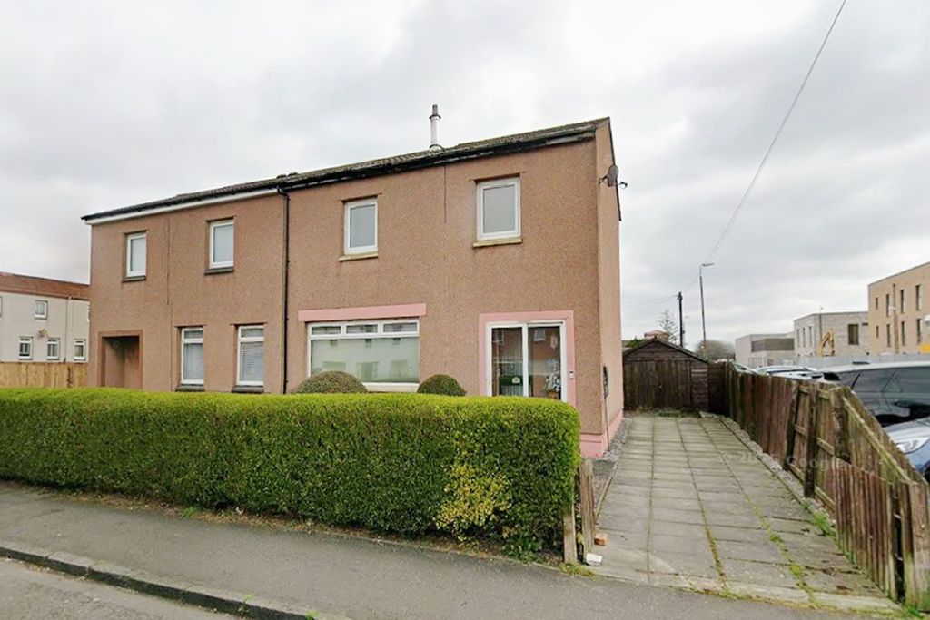 Property photo 1 of 3