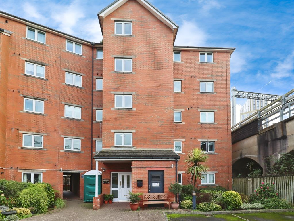 Property photo 1 of 19