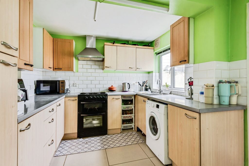 Property photo 2 of 16