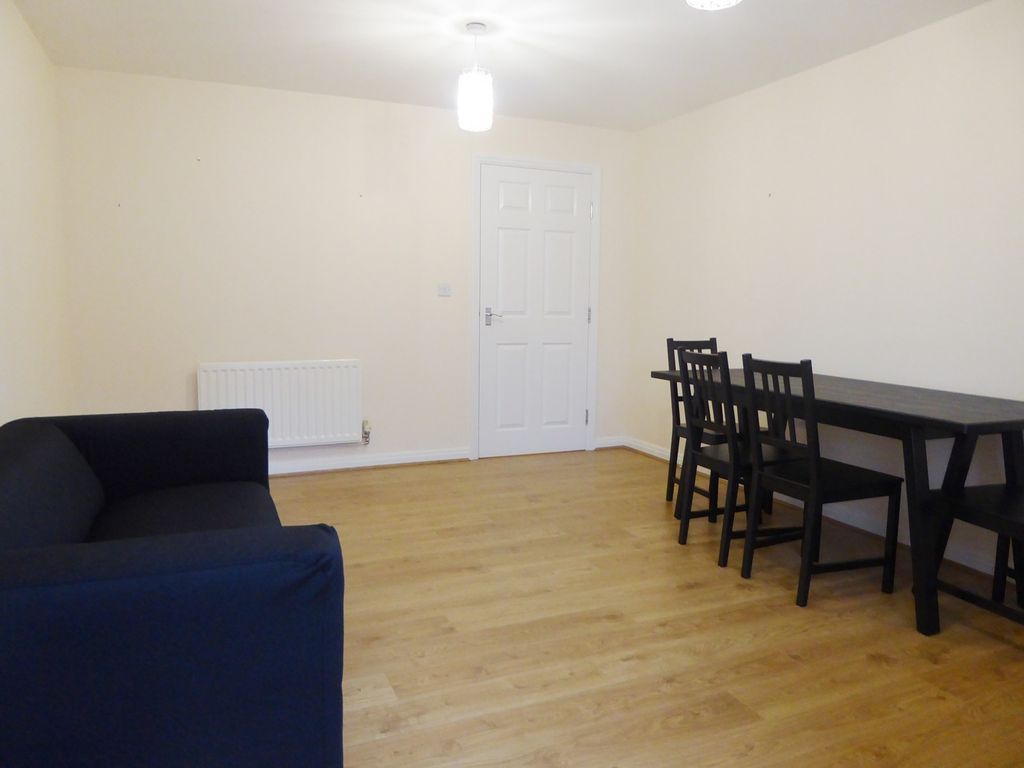 Property photo 2 of 9 Living/Dining Room