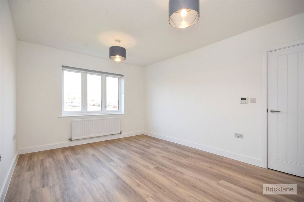 Property photo 3 of 11 Picture No. 02