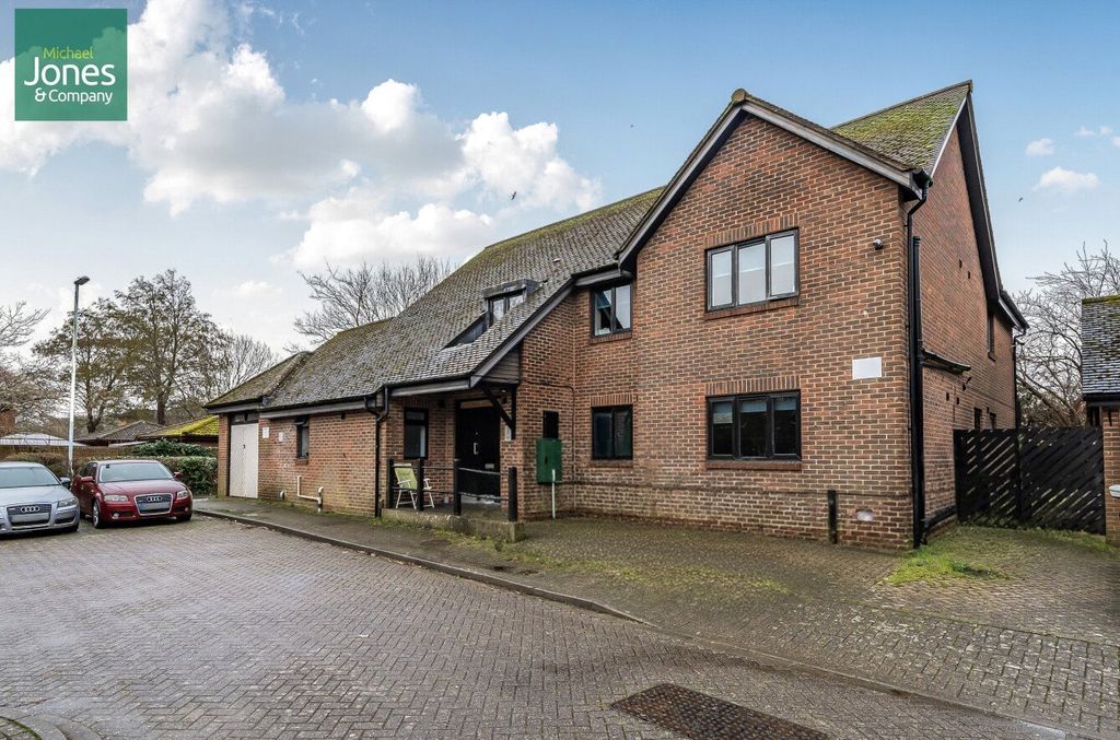 Property photo 1 of 12 Picture No. 22