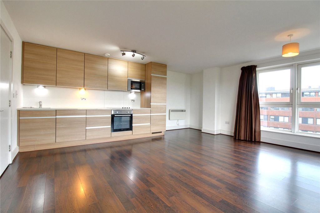 Property photo 2 of 9 Picture No. 03