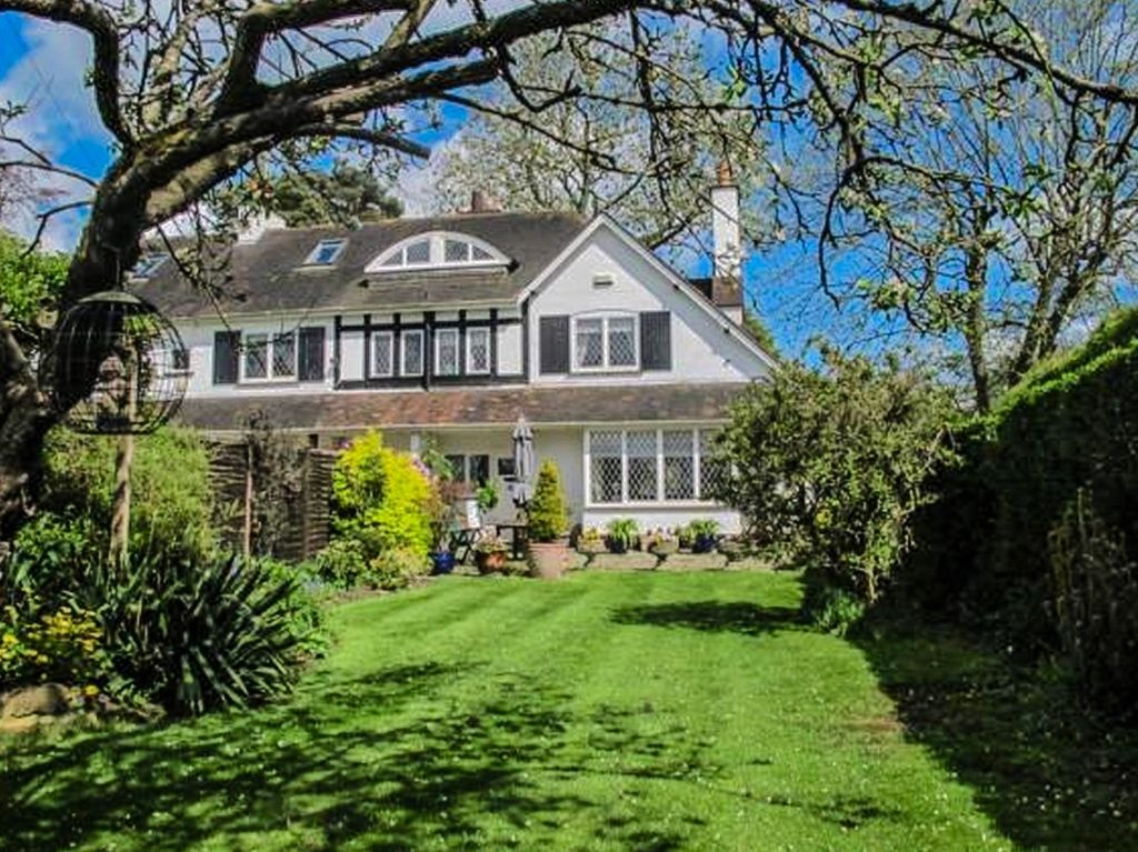 Property photo 1 of 17