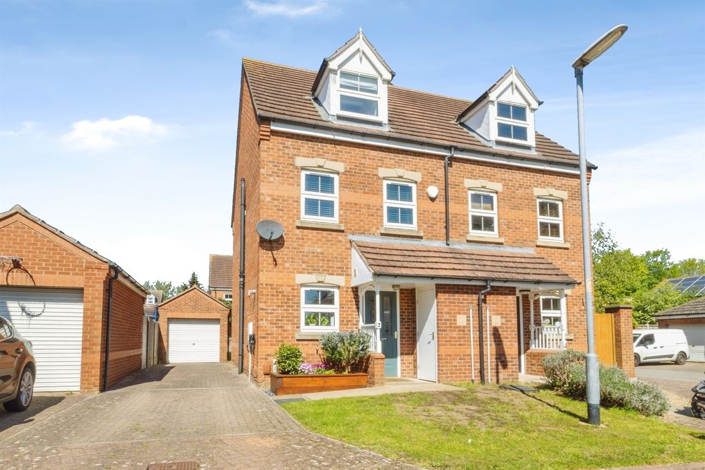 Property photo 1 of 34