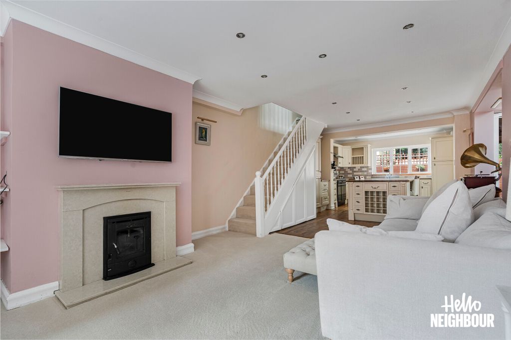 Property photo 3 of 17 Photo 2