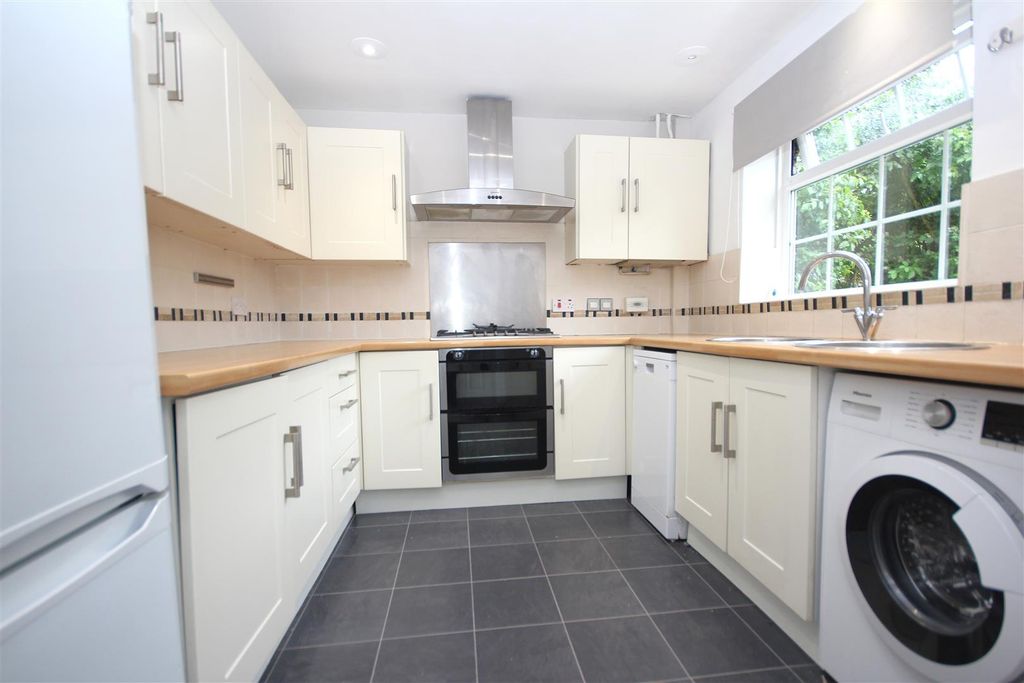 Property photo 2 of 11 Img_6630.Jpg