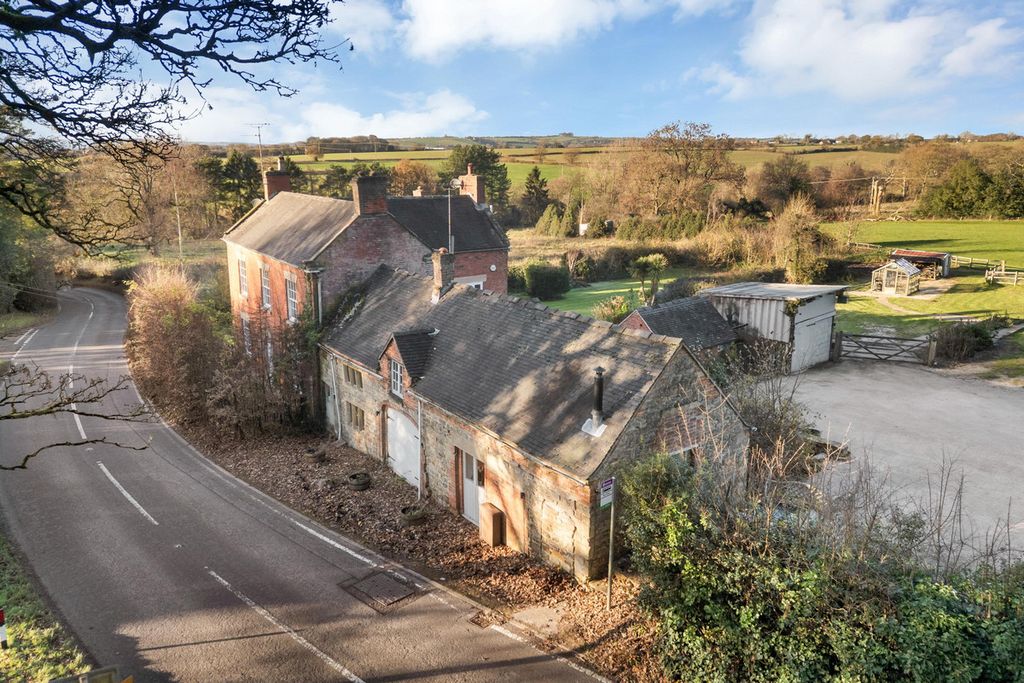 Property photo 3 of 38