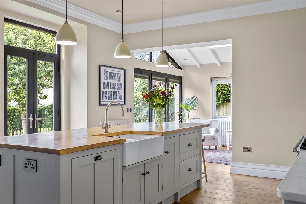 Additional image 8 of 7 bed detached house for saleClifford Road, Ilkley LS29