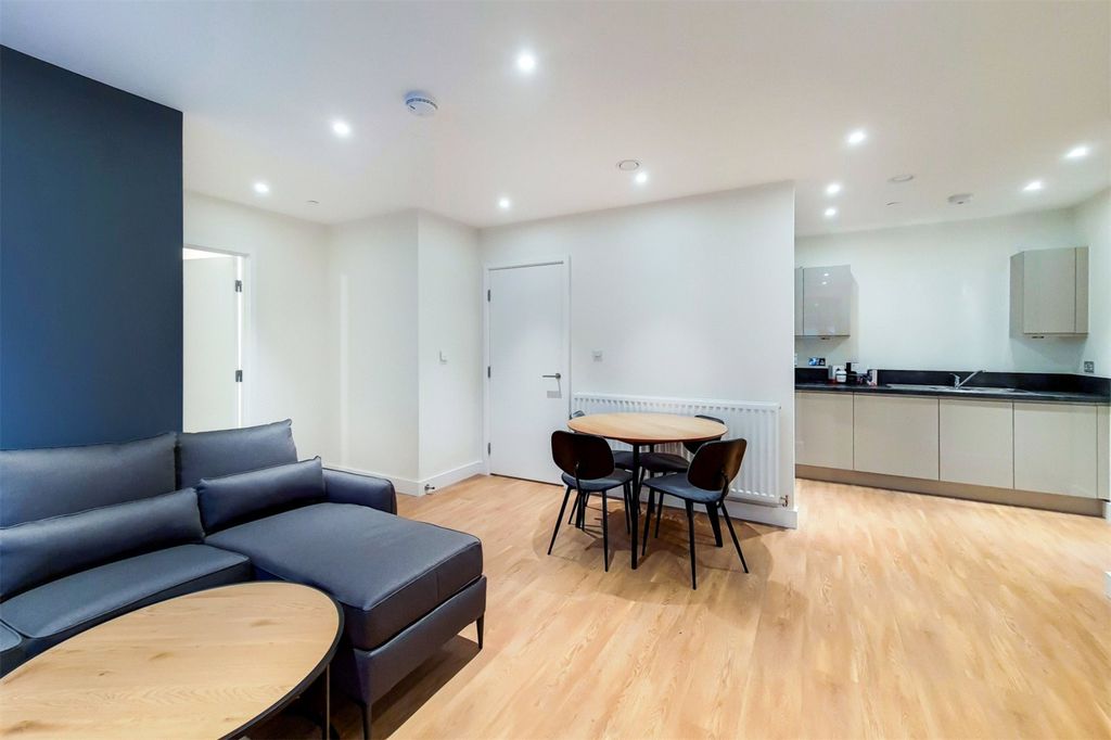 Property photo 3 of 19 Picture No. 31