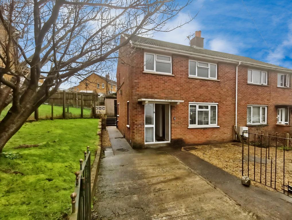 Property photo 1 of 12 Front