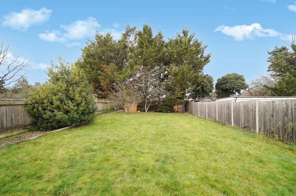 Property photo 2 of 21 Picture No. 14