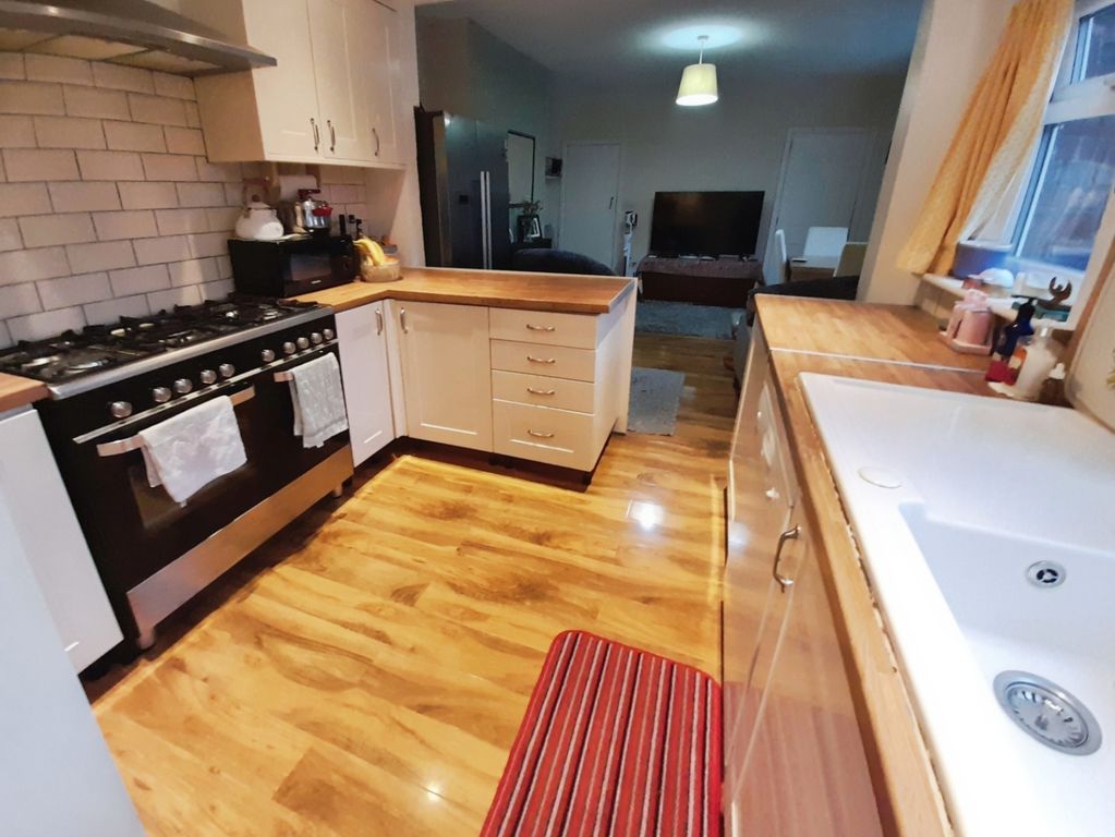 Property photo 3 of 13 Pbox-Img.Jpg