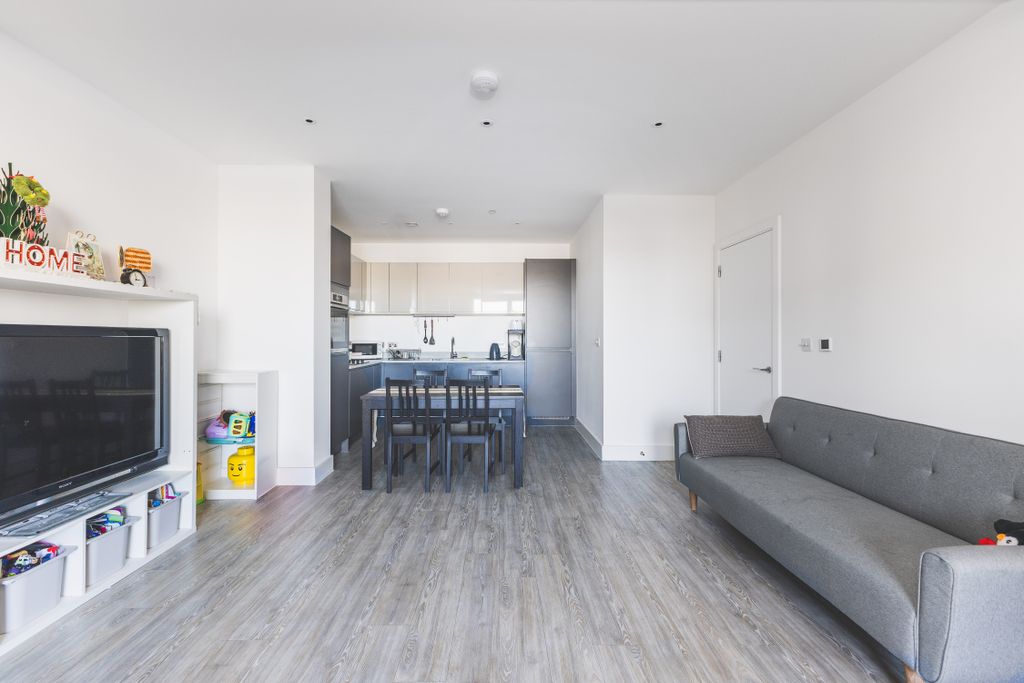 Property photo 2 of 16