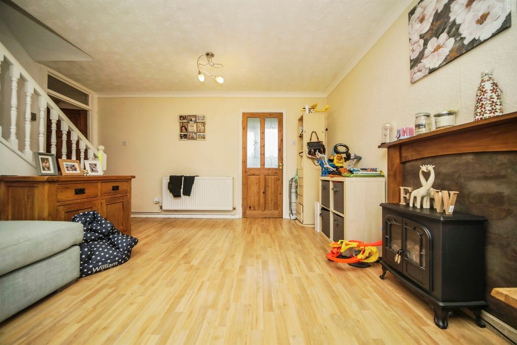 Property photo 3 of 13