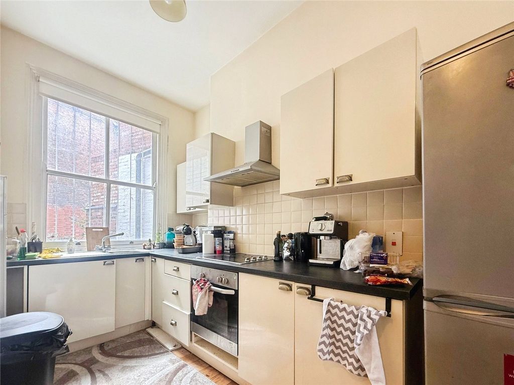 Property photo 3 of 7 Picture No. 15