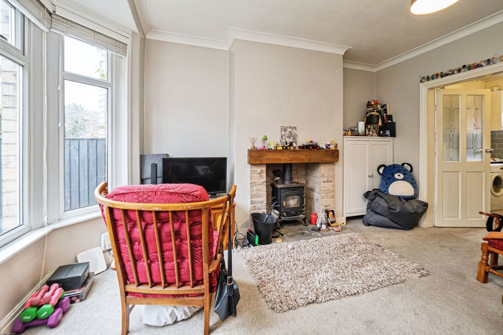 Property photo 2 of 13