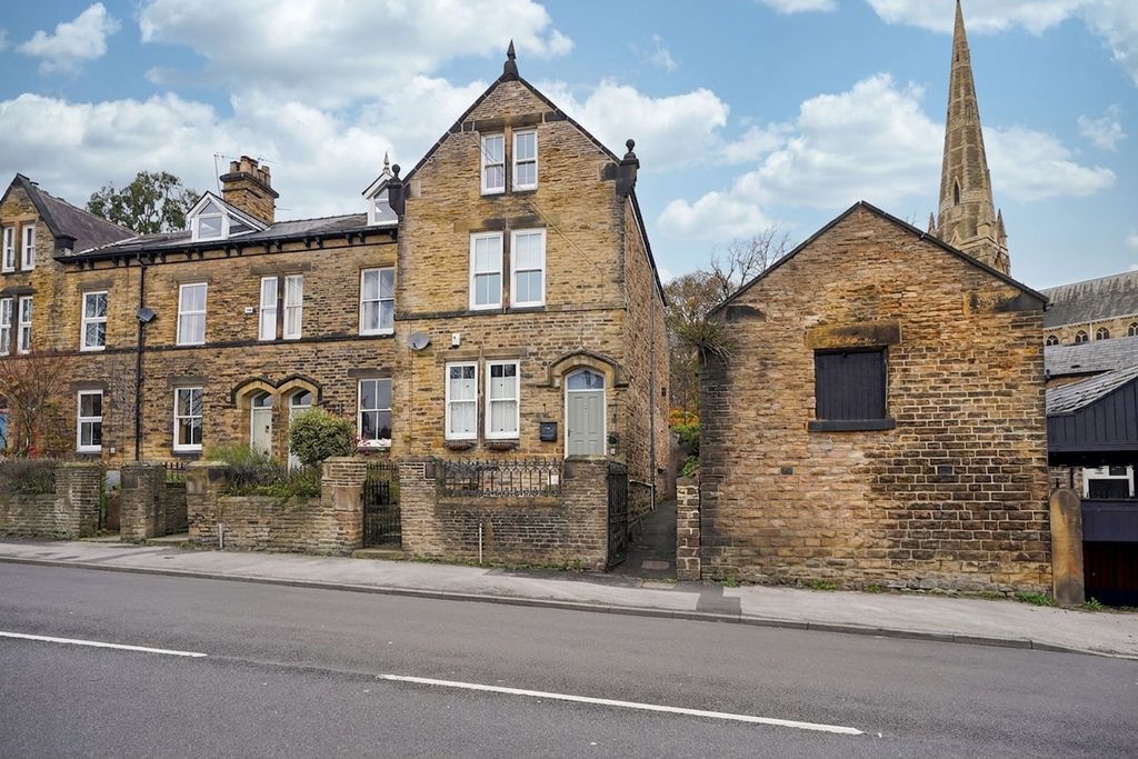 Property photo 1 of 28