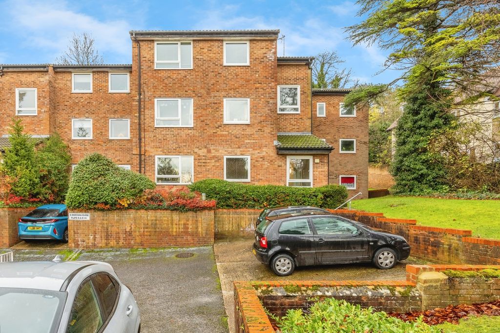 Property photo 1 of 5 Front View