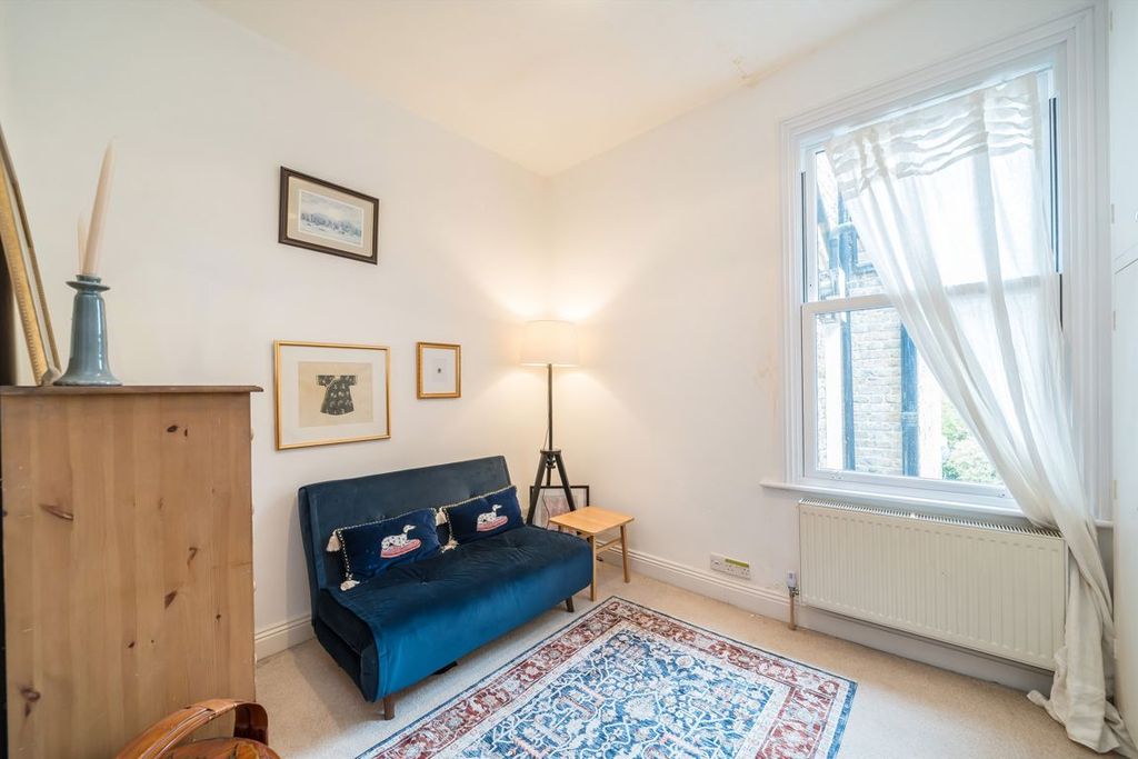 Property photo 3 of 6