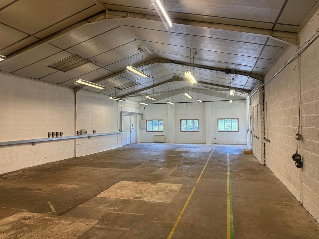 Property photo 2 of 7 5.Jpg