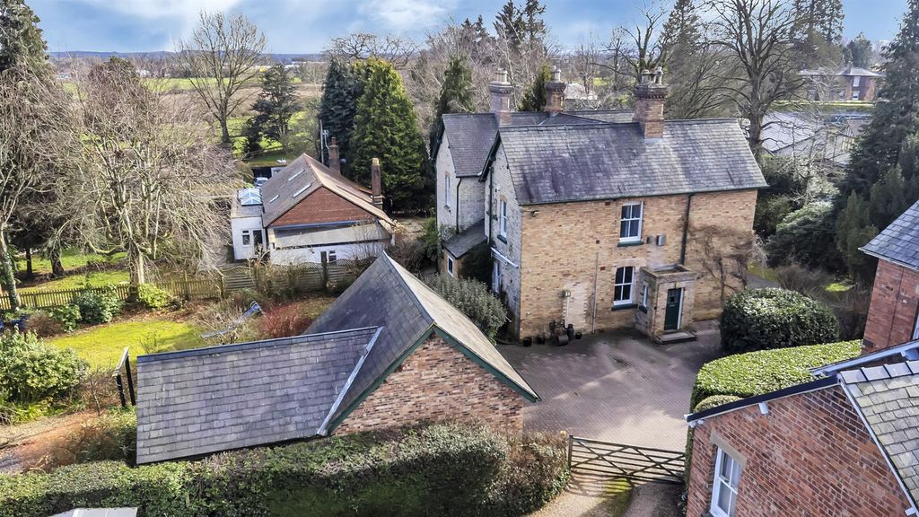 Additional image 21 of 5 bed town house for saleWeston Lane, Oswestry SY11