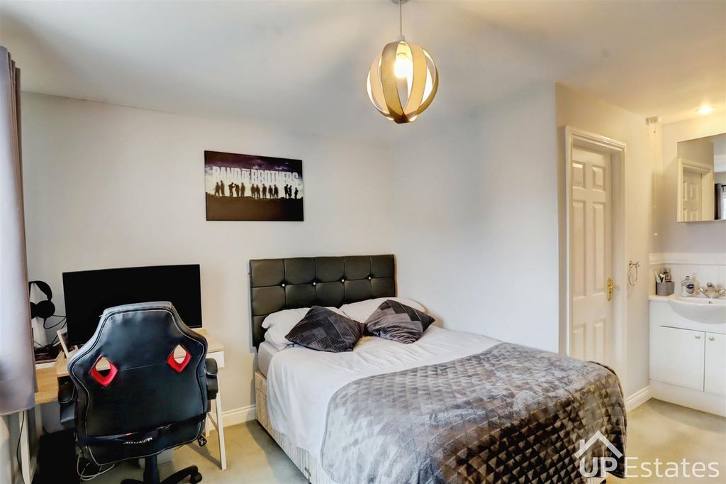 Additional image 13 of 7 bed detached house for saleSnowdrop Close, Bedworth CV12