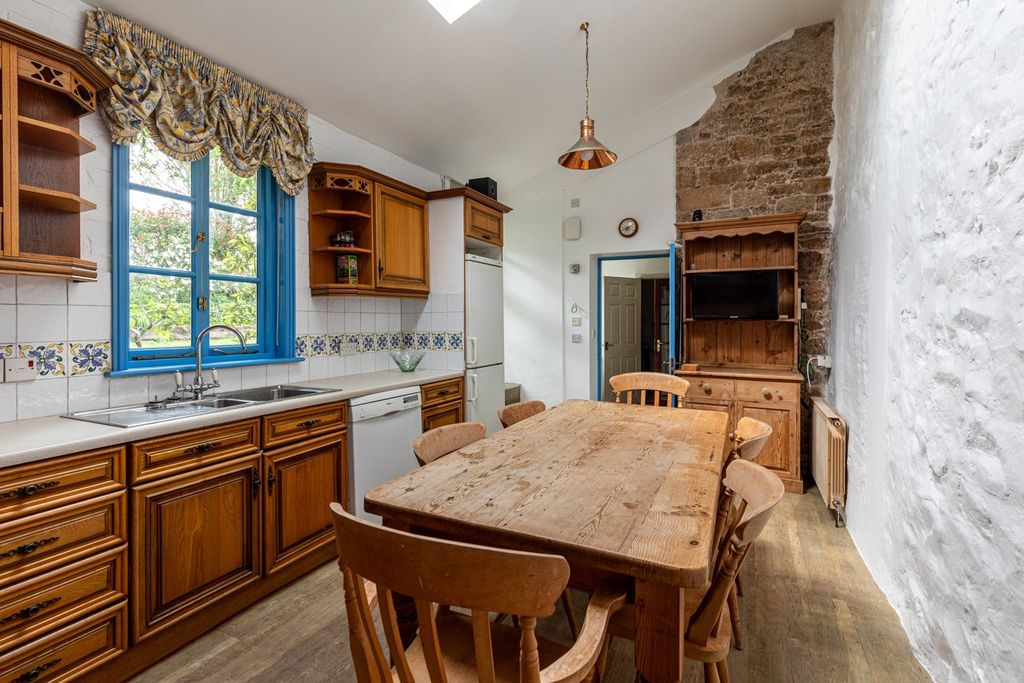 3 bed barn conversion for saleRue De La Croiserie, Trinity JE3 photo 5