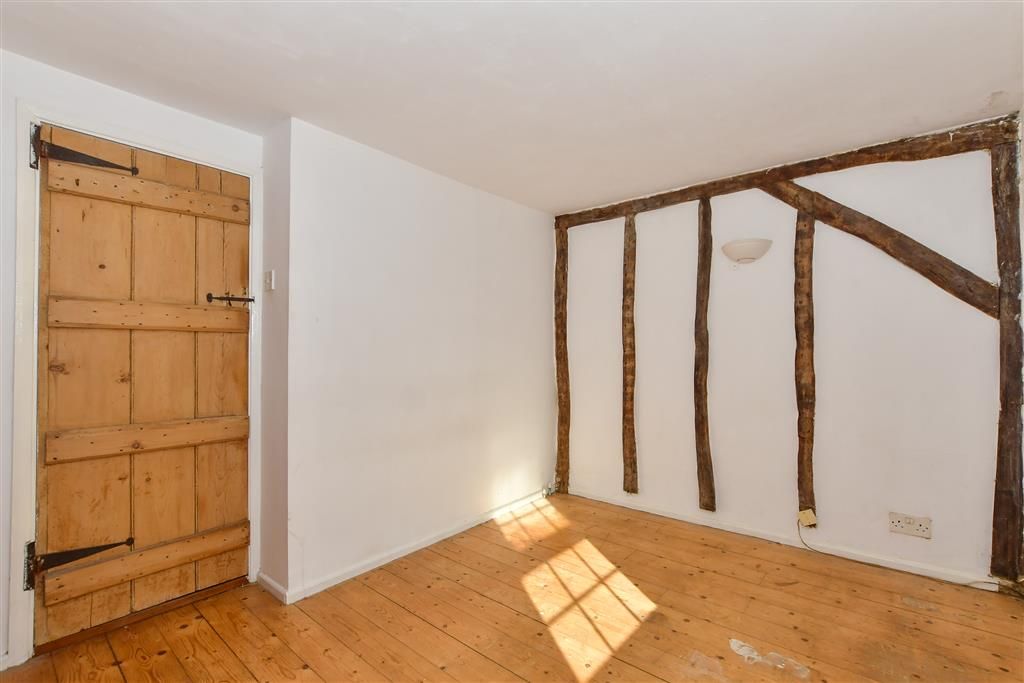 Property photo 3 of 8 Bedroom 1