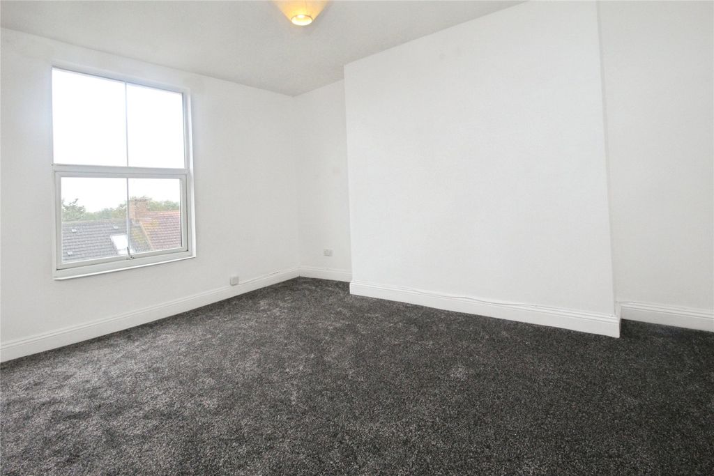 Property photo 3 of 7 Bedroom