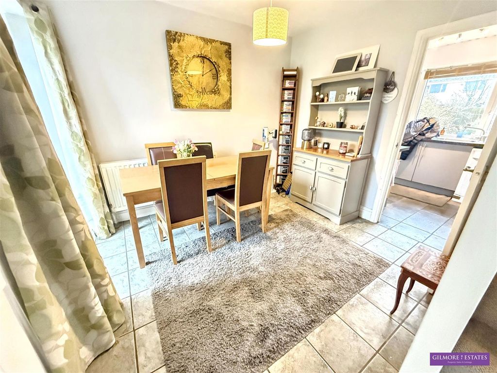 Property photo 3 of 15 Dining Room