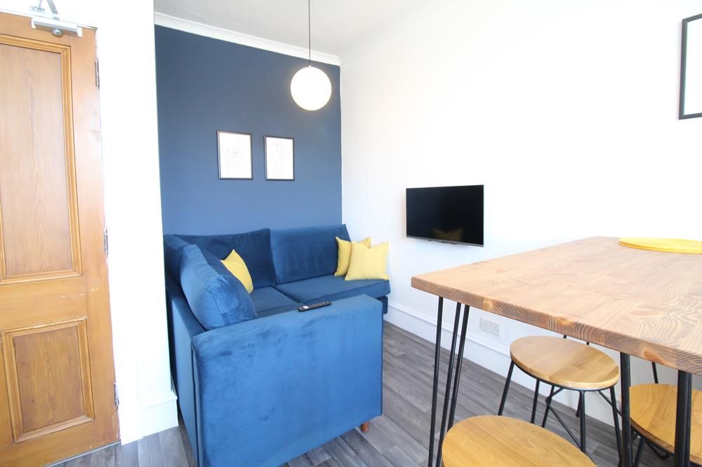 Property photo 1 of 9 Lounge.Kitchen