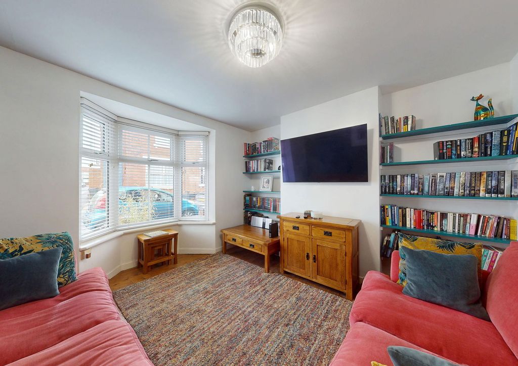 Property photo 2 of 19