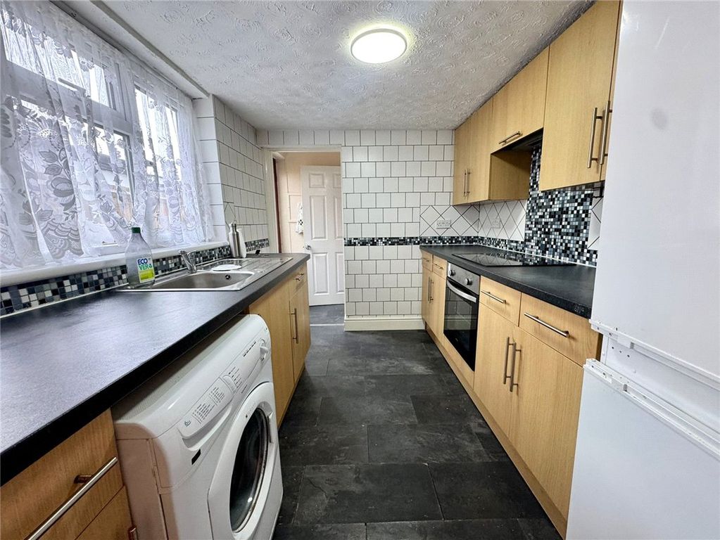 Property photo 2 of 11 Picture No. 03