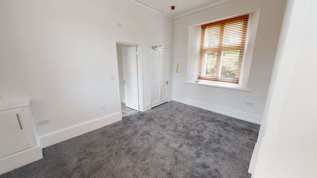 Property photo 1 of 5 Bengoughs-Flat-2-082