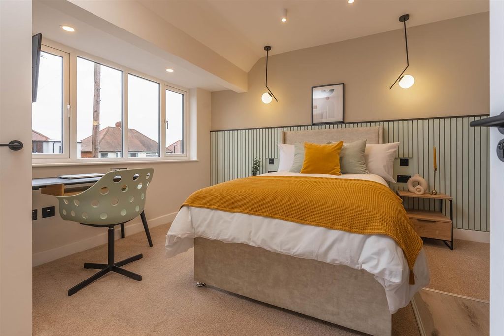 Property photo 2 of 19 Dsc05712-Hdr.Jpeg