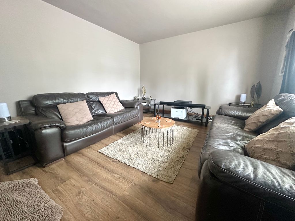 Property photo 2 of 22 Img_2287
