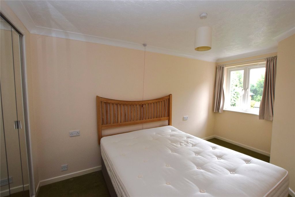 Property photo 3 of 6 Bedroom