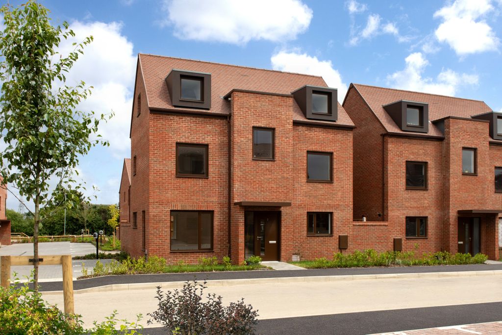 Property photo 2 of 9 Franklingardens_Hesketh