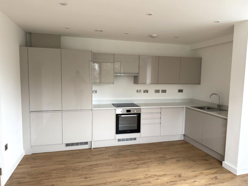 Property photo 3 of 7 Photo 2.Jpg