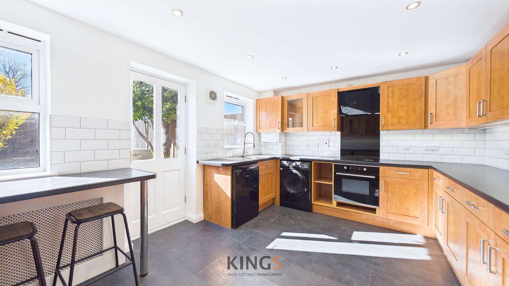 Property photo 2 of 15 Kitchen