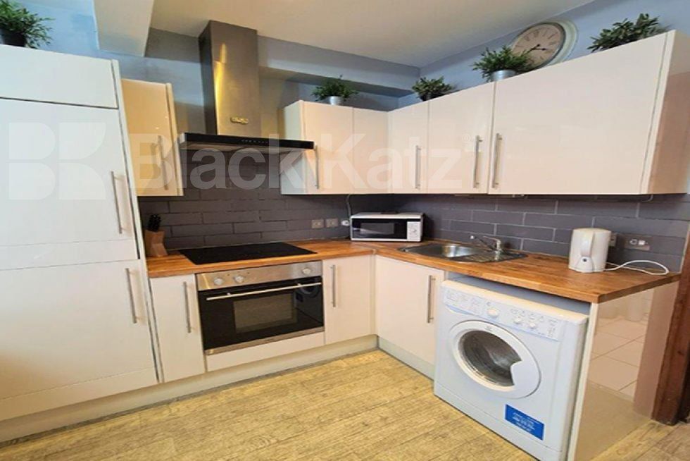 Property photo 2 of 9