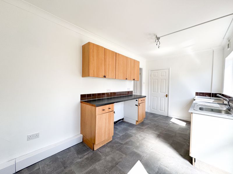 Property photo 3 of 16 Photo 16