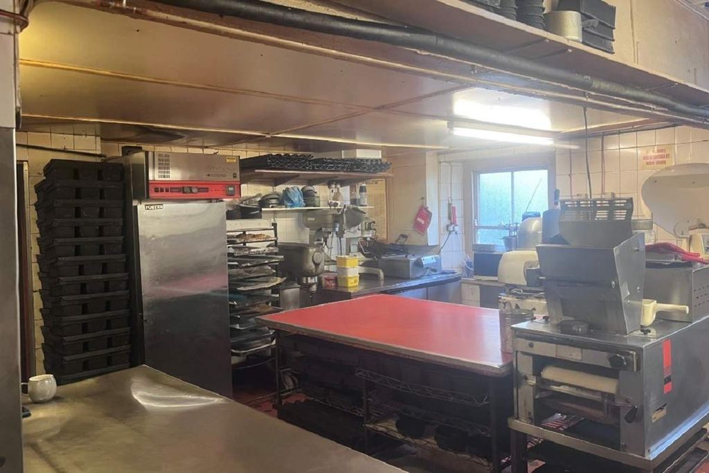 Property photo 2 of 7